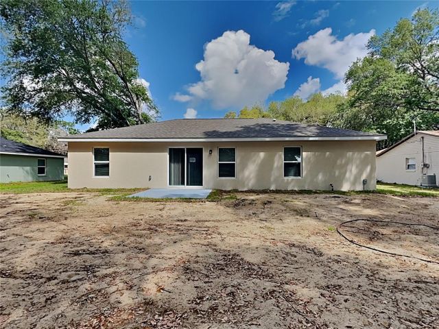 27 PINE CIRCLE, Ocala, FL 34472