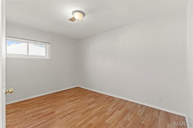 5520 Holborn Drive, Normandy, MO 63121