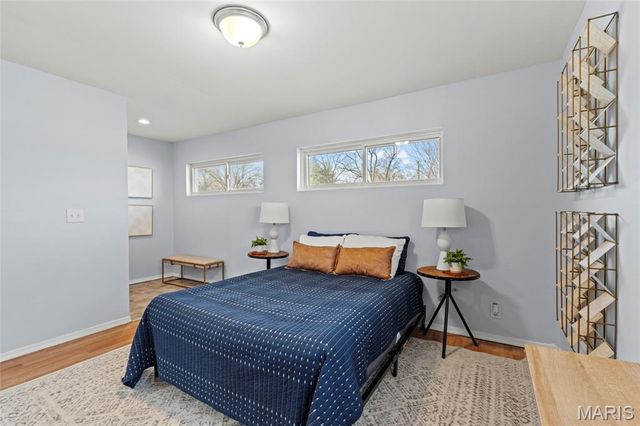 5520 Holborn Drive, Normandy, MO 63121