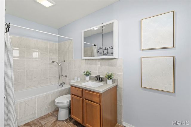 5520 Holborn Drive, Normandy, MO 63121