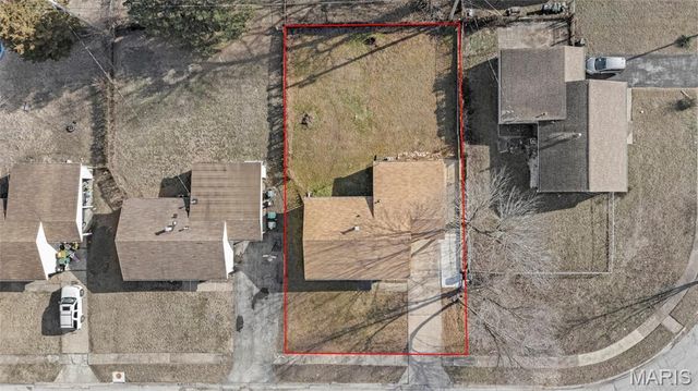 5520 Holborn Drive, Normandy, MO 63121