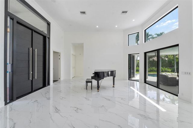 410 Sabal Way, Weston, FL 33326
