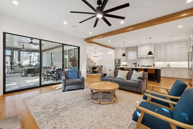 2016B Galbraith Dr, Nashville, TN 37215