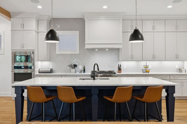 2016B Galbraith Dr, Nashville, TN 37215