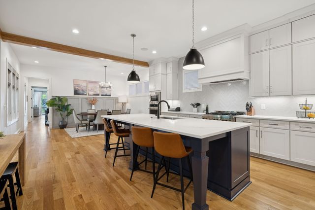 2016B Galbraith Dr, Nashville, TN 37215