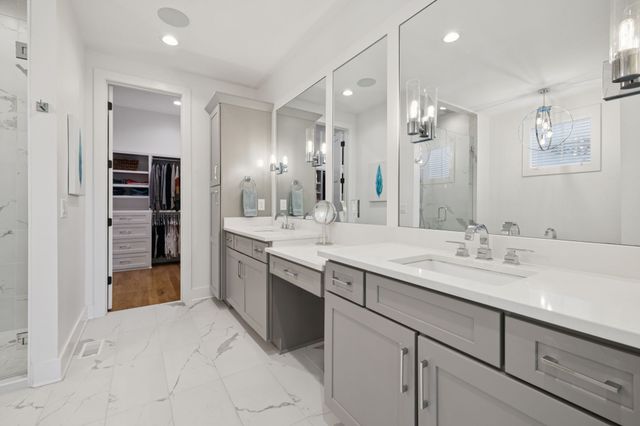 2016B Galbraith Dr, Nashville, TN 37215