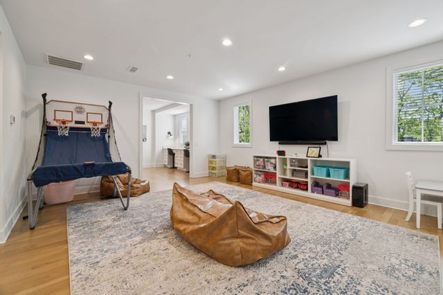 2016B Galbraith Dr, Nashville, TN 37215