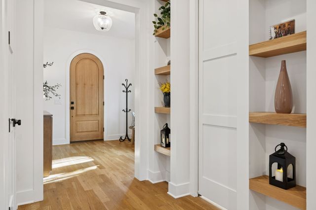 2016B Galbraith Dr, Nashville, TN 37215