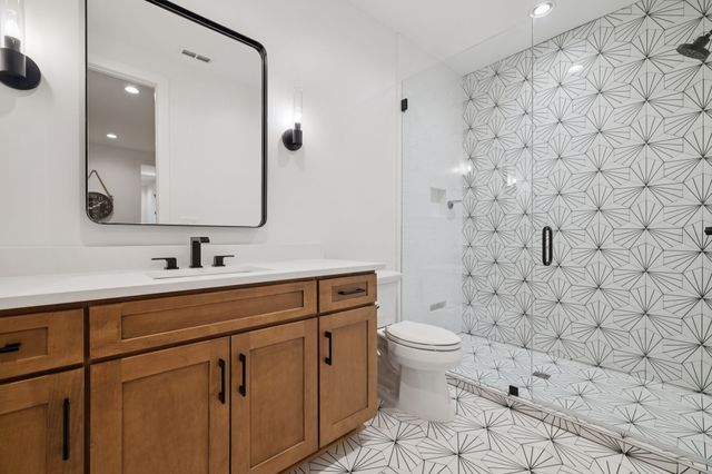 2016B Galbraith Dr, Nashville, TN 37215