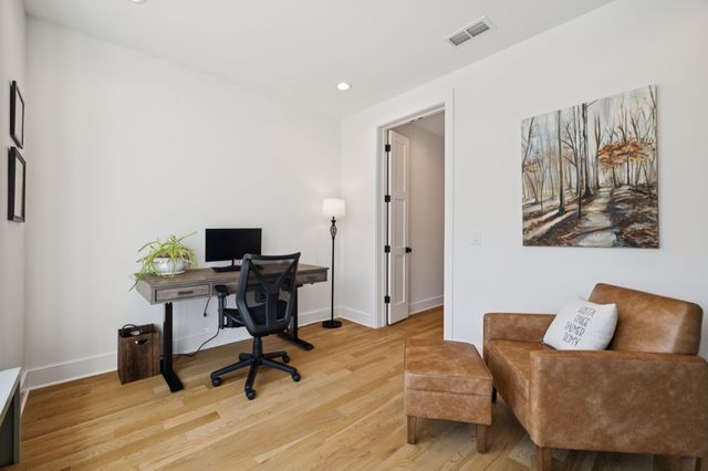 2016B Galbraith Dr, Nashville, TN 37215