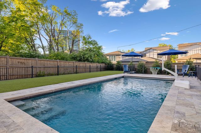 2016B Galbraith Dr, Nashville, TN 37215