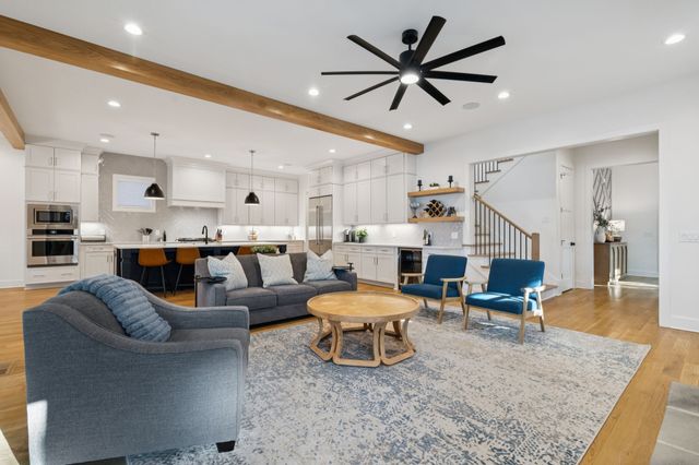 2016B Galbraith Dr, Nashville, TN 37215