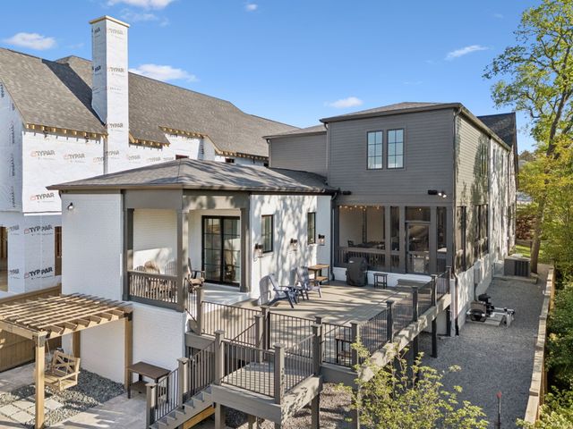 2016B Galbraith Dr, Nashville, TN 37215