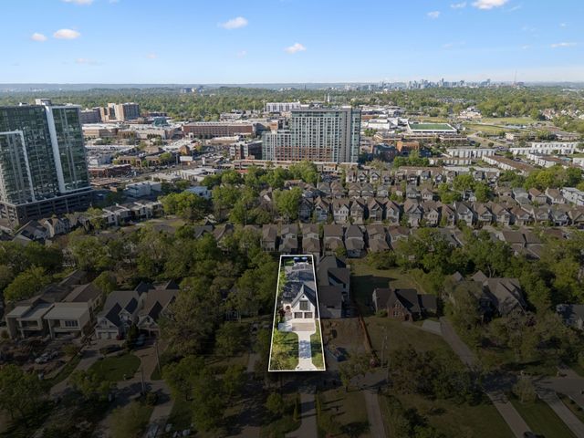 2016B Galbraith Dr, Nashville, TN 37215