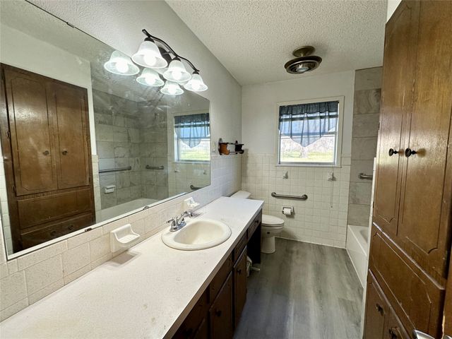 917 N Kirk Street, Hico, TX 76457