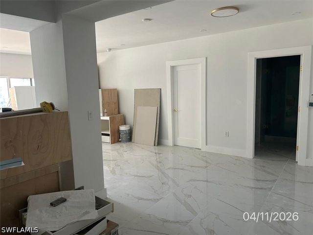 3399 Gulf Shore BLVD N 109, Naples, FL 34103