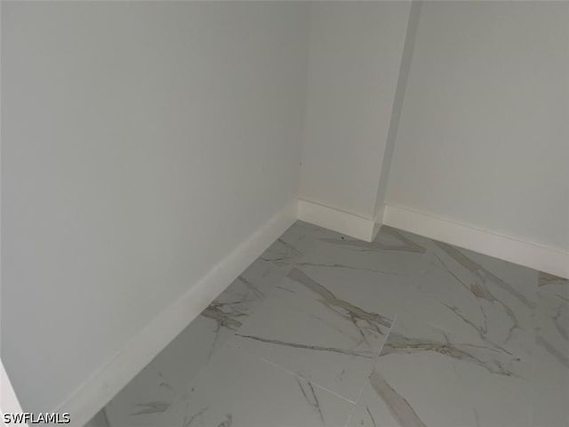 3399 Gulf Shore BLVD N 109, Naples, FL 34103