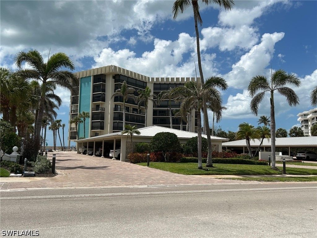 3399 Gulf Shore BLVD N 109, Naples, FL 34103