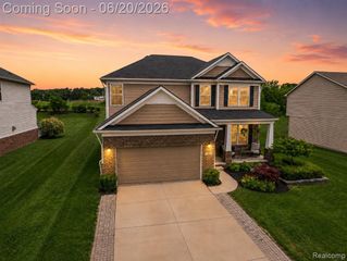 57896 Cider Mill Drive, New Hudson, MI 48165