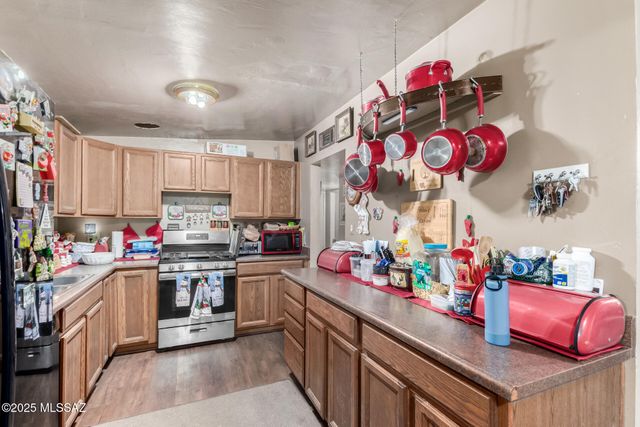 2036 S Avenida Ursa, Tucson, AZ 85710