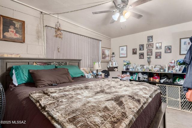 2036 S Avenida Ursa, Tucson, AZ 85710