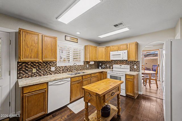19401 N 6TH Place, Phoenix, AZ 85024
