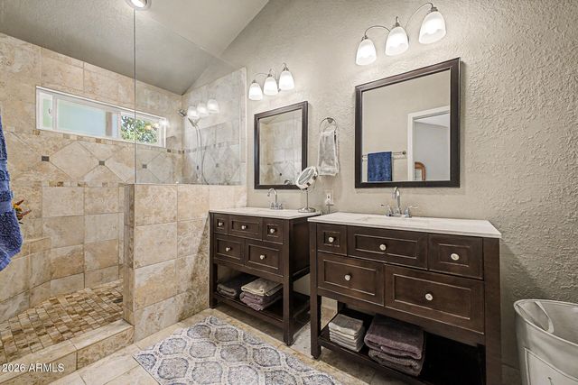 19401 N 6TH Place, Phoenix, AZ 85024