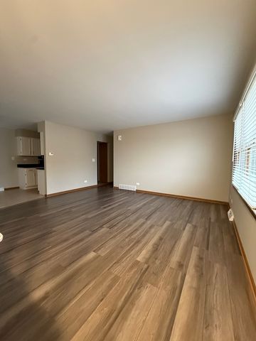 45 Spuhler Street 45, Batavia, IL 60510