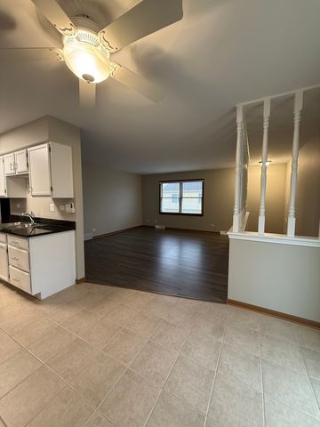 45 Spuhler Street 45, Batavia, IL 60510