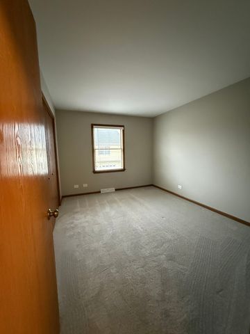 45 Spuhler Street 45, Batavia, IL 60510