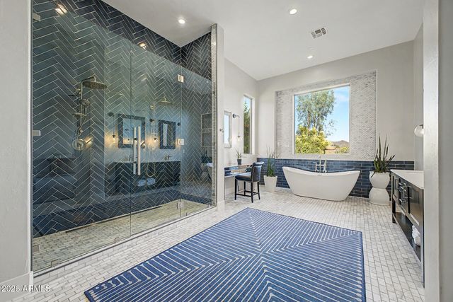 41809 N LA CANTERA Drive, Phoenix, AZ 85086