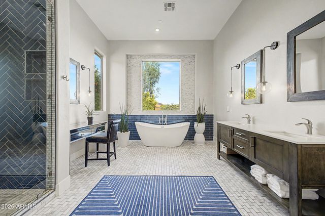 41809 N LA CANTERA Drive, Phoenix, AZ 85086