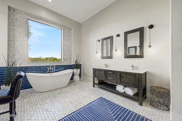 41809 N LA CANTERA Drive, Phoenix, AZ 85086