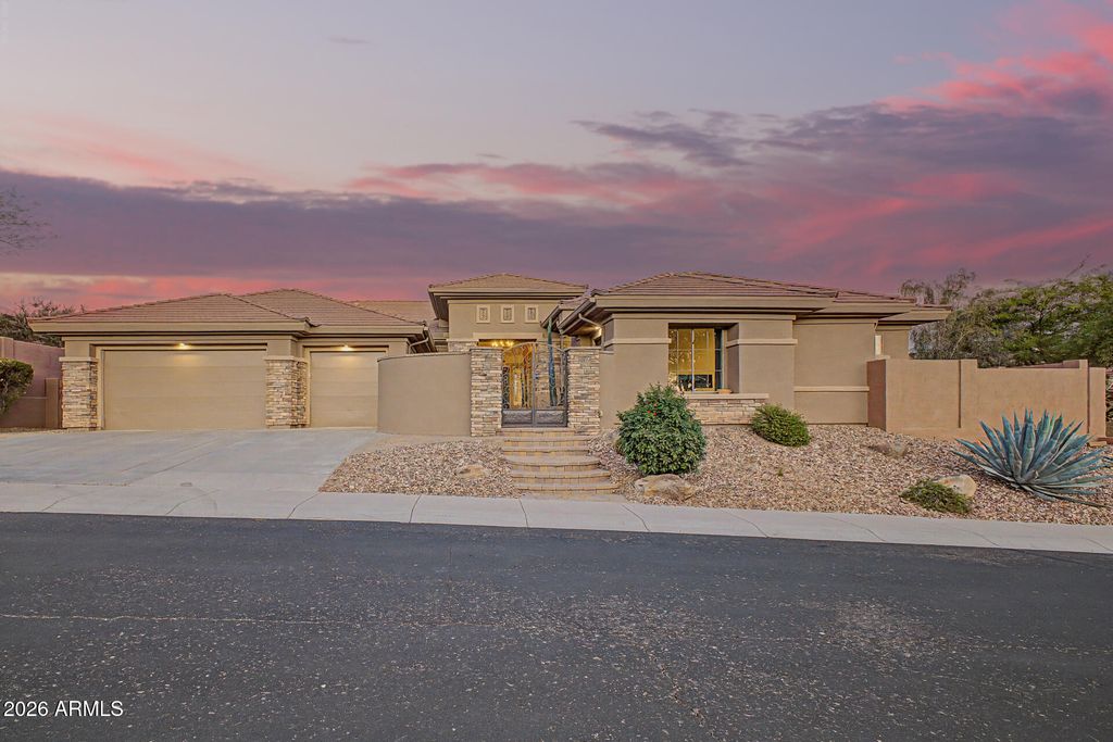 41809 N LA CANTERA Drive, Phoenix, AZ 85086