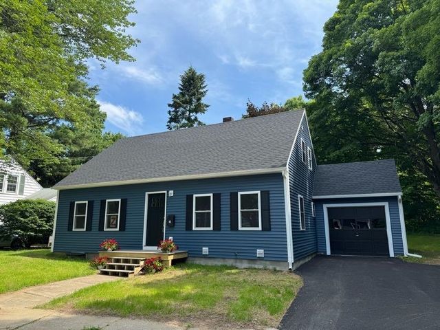 24 Bennington Court, Burlington, VT 05408