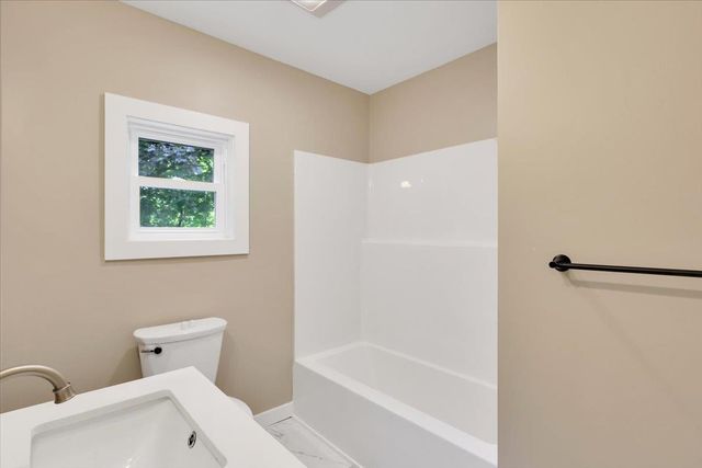 24 Bennington Court, Burlington, VT 05408