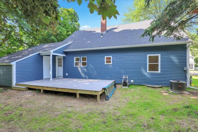 24 Bennington Court, Burlington, VT 05408