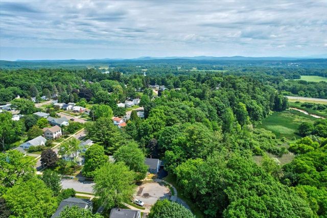 24 Bennington Court, Burlington, VT 05408