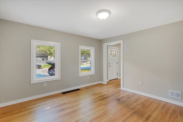 24 Bennington Court, Burlington, VT 05408