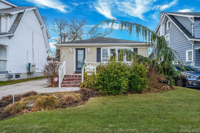 137 Charles Street, Lynbrook, NY 11563