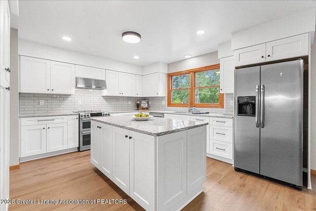 2525 Varsity Lane, Holt, MI 48842