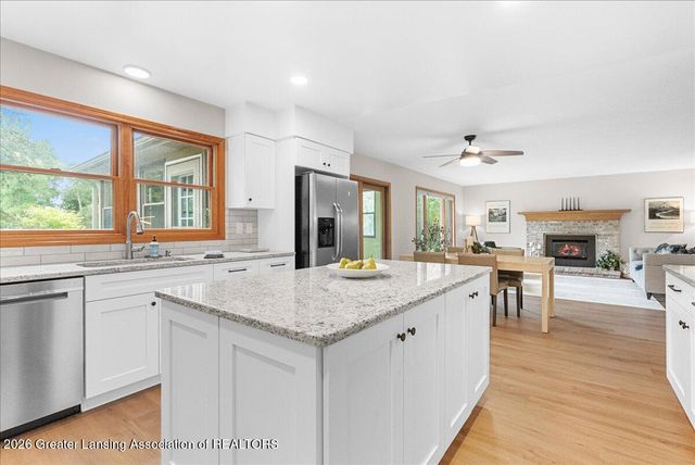 2525 Varsity Lane, Holt, MI 48842