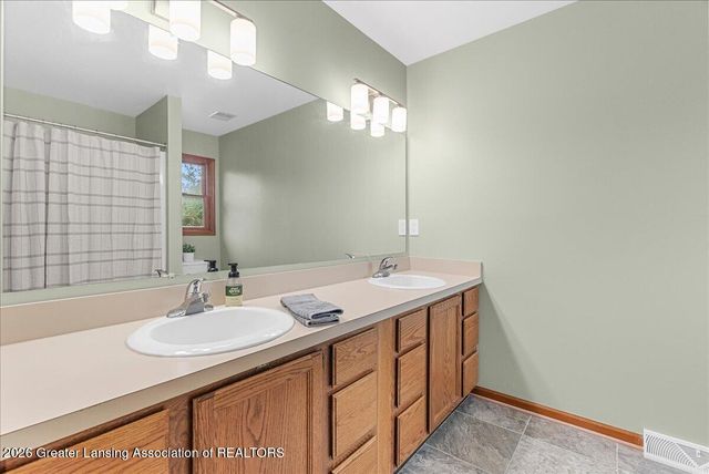 2525 Varsity Lane, Holt, MI 48842