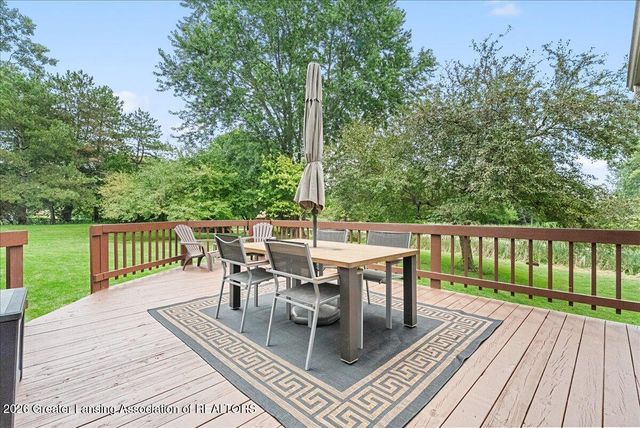 2525 Varsity Lane, Holt, MI 48842