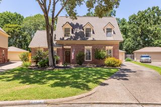 5102 Natural Bridge Drive, Kingwood, TX 77345