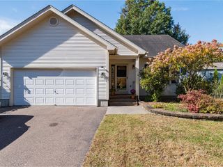 11 Tyler Drive, Essex Junction, VT 05452