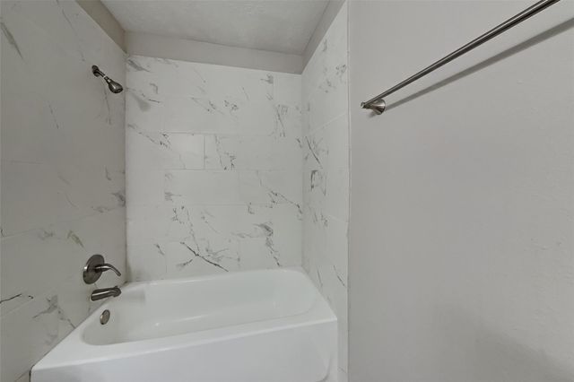 21746 Deep Pines Drive, Porter, TX 77365