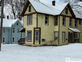 11 East 15th Street, Jamestown, NY 14701