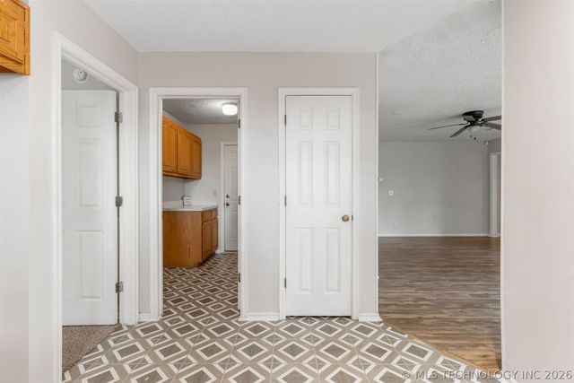 2317 SW Quail Run Drive, Claremore, OK 74019