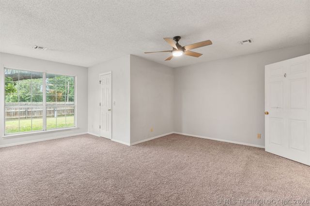 2317 SW Quail Run Drive, Claremore, OK 74019